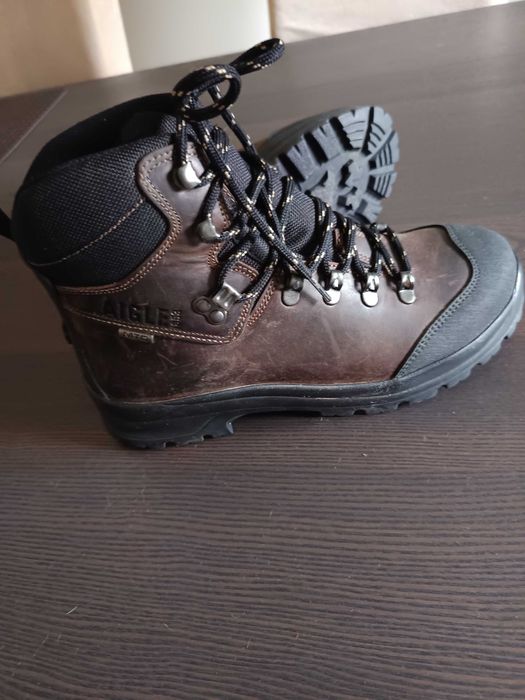 Botas novas de couro de mulher, impermeável, de caminhada