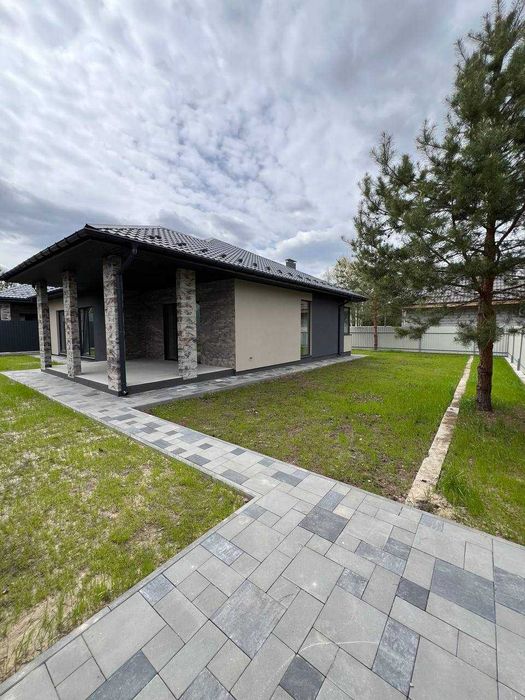 Затишний будинок у Ворзелі