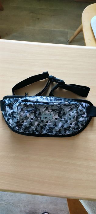 Nerka saszetka sportowa