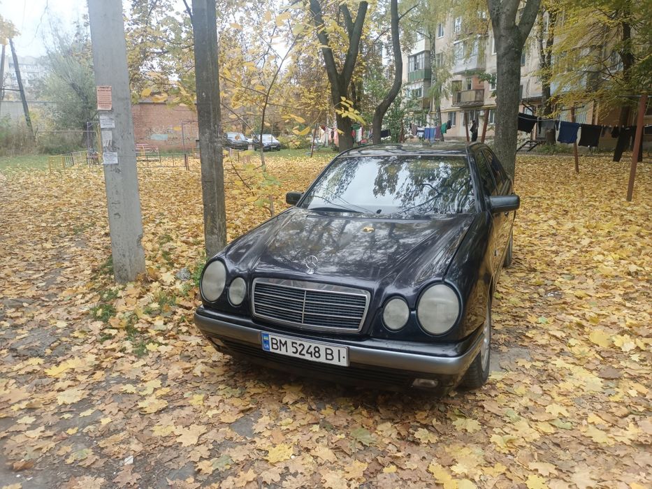 Продам мерседес 210