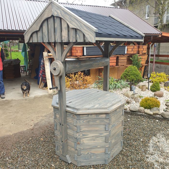 Obudowa studni drewniana