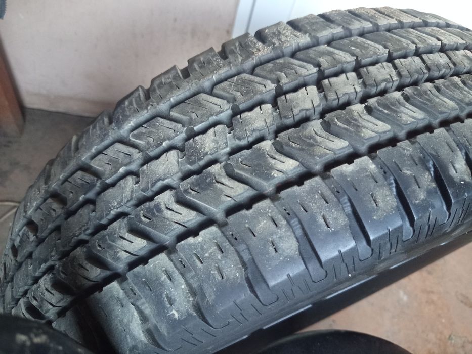 Шина 225 /  75 R16