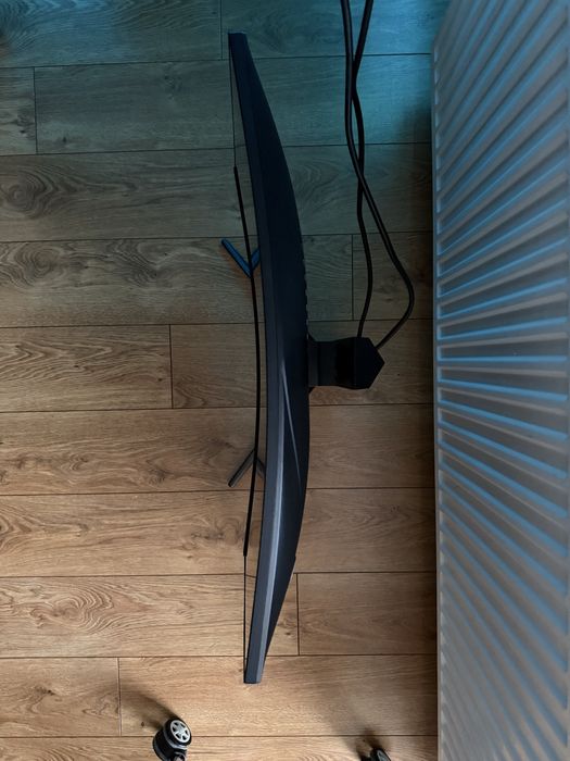 Monitor MSI Optix MAG272CR bardzo dobry stan