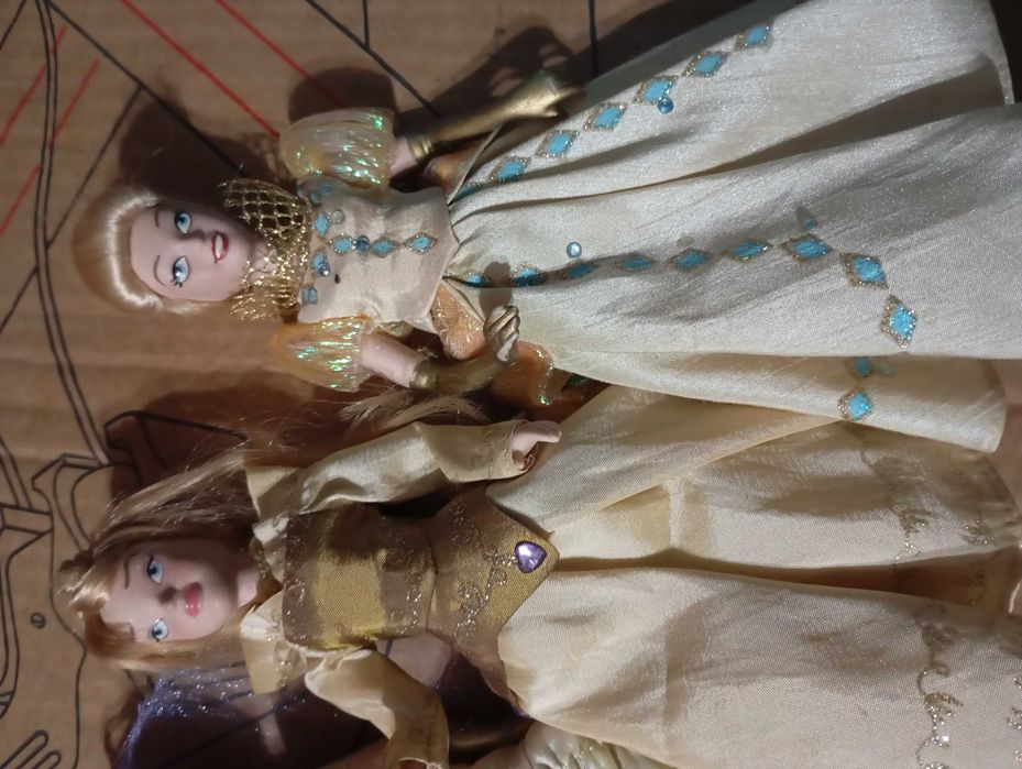 Bonecas disney em loiça