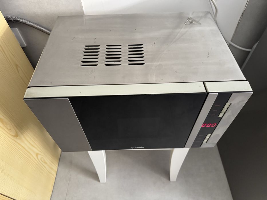 Kuchenka mikrofalowa Gorenje GMO 20DGE