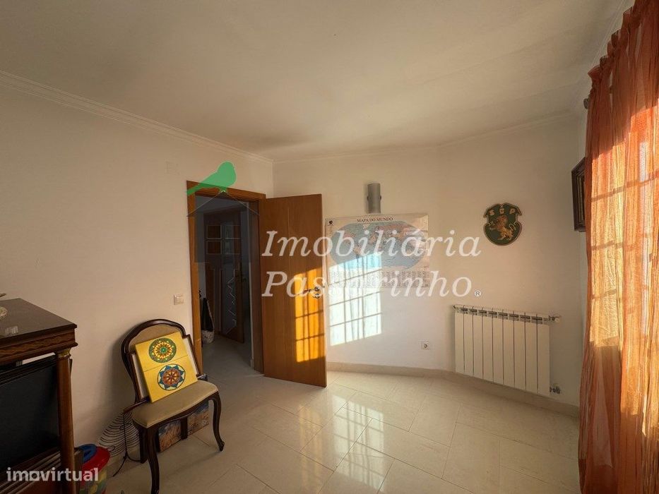 Moradia T3 isolada c/anexo - Aroeira