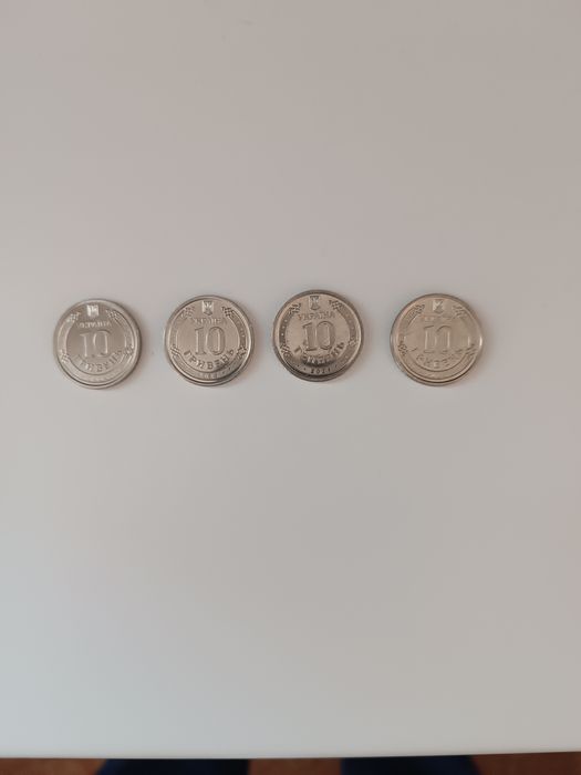 Продам монеты 10 гр.