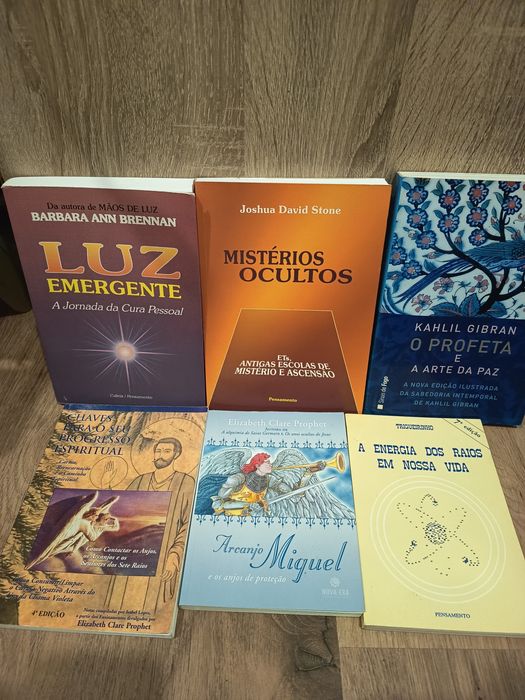Vários livros Esotéricos (valores variáveis)