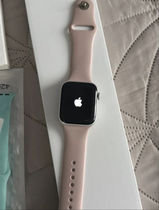 Apple Watch 6 44 MM silver Alu white sport Band cellular