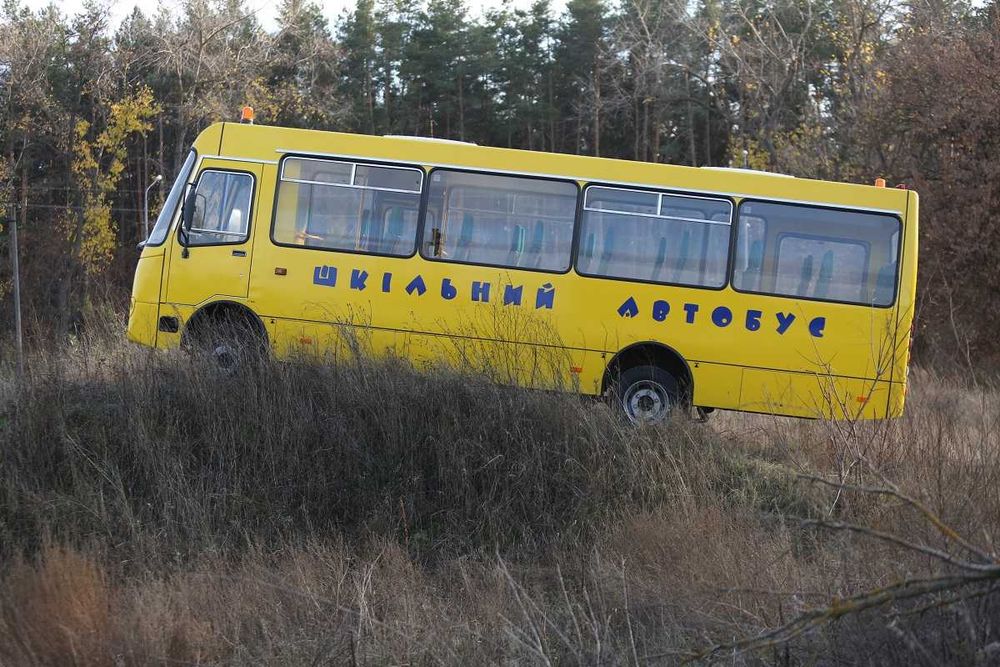 Автобус шкільний ISUZI-ATAMAN  D093S201