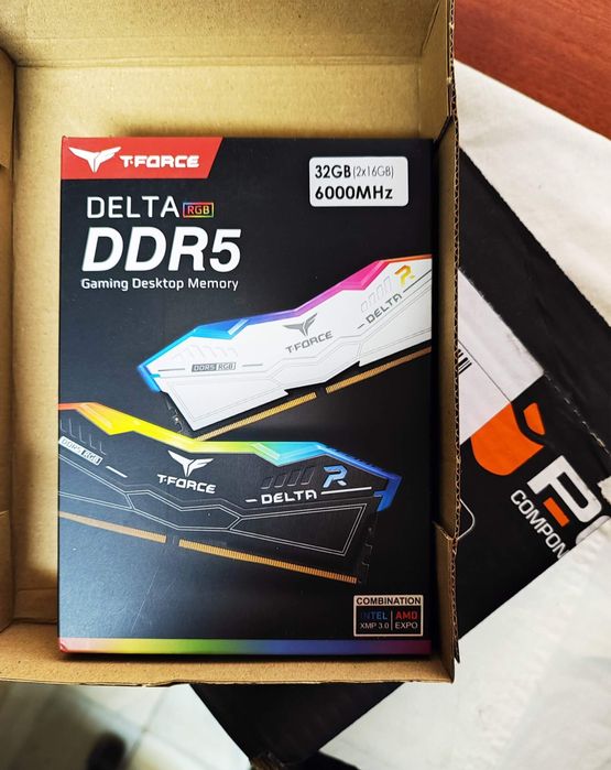 Memoria RAM T-Force Delta RGB DDR5 6000MHz 2X 32GB