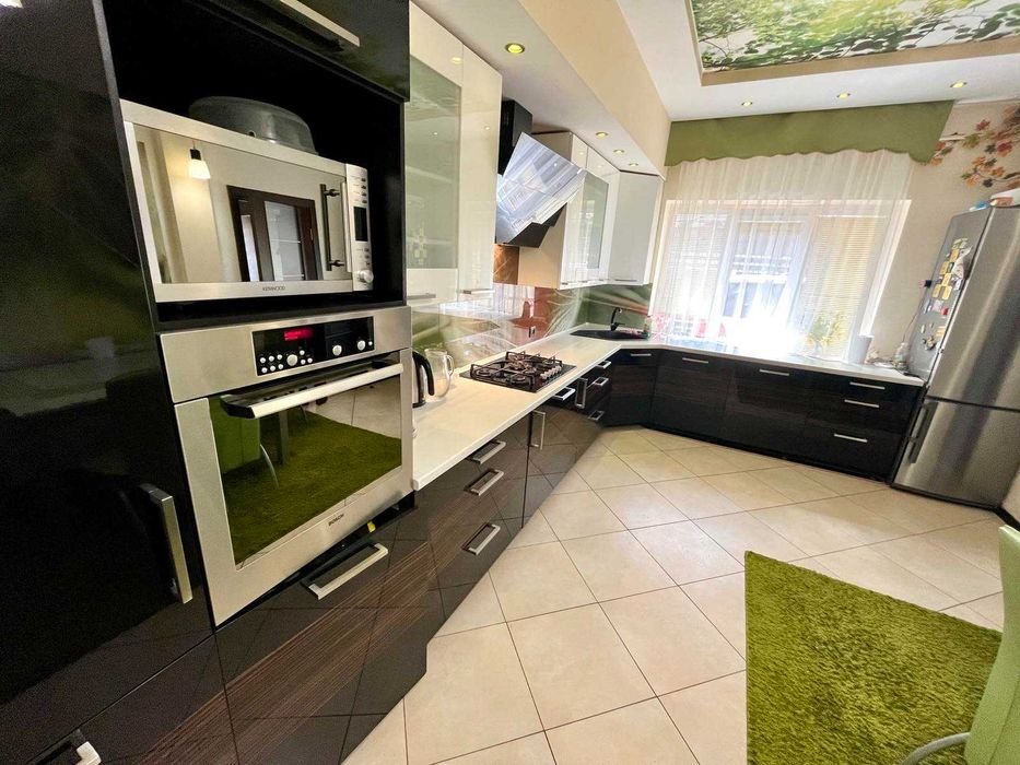 Продаж Котеджу. м. Львів-Винники. 185 000 $.