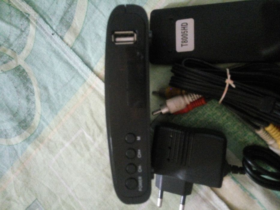 Приставка тюнер т2