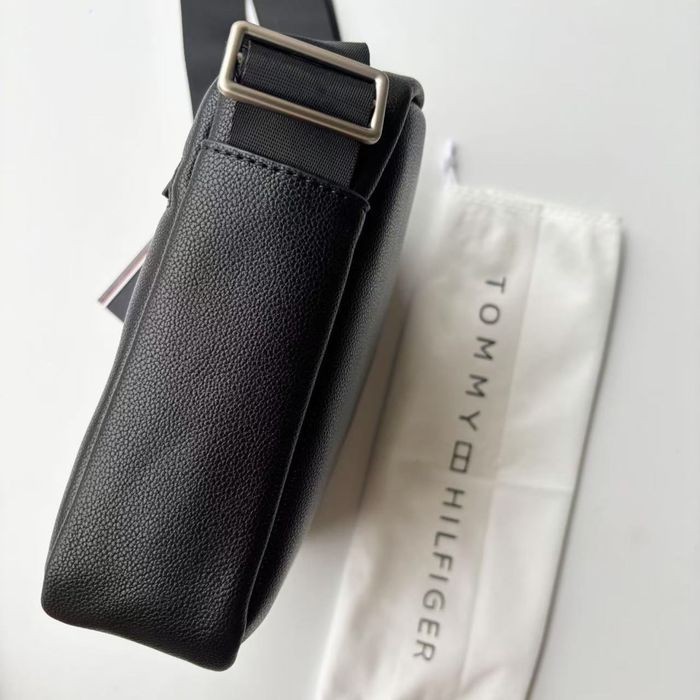 Чоловіча сумка через плече Tommy Hilfiger