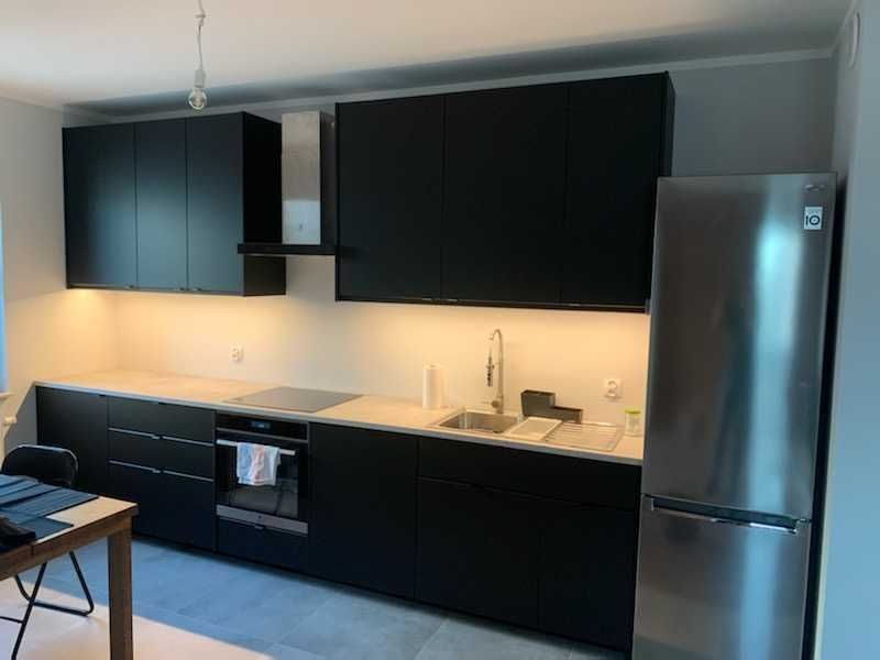 Profesjonalny Montaż Mebli
 IKEA BlackRedWhite Castorama LEROY MERLIN