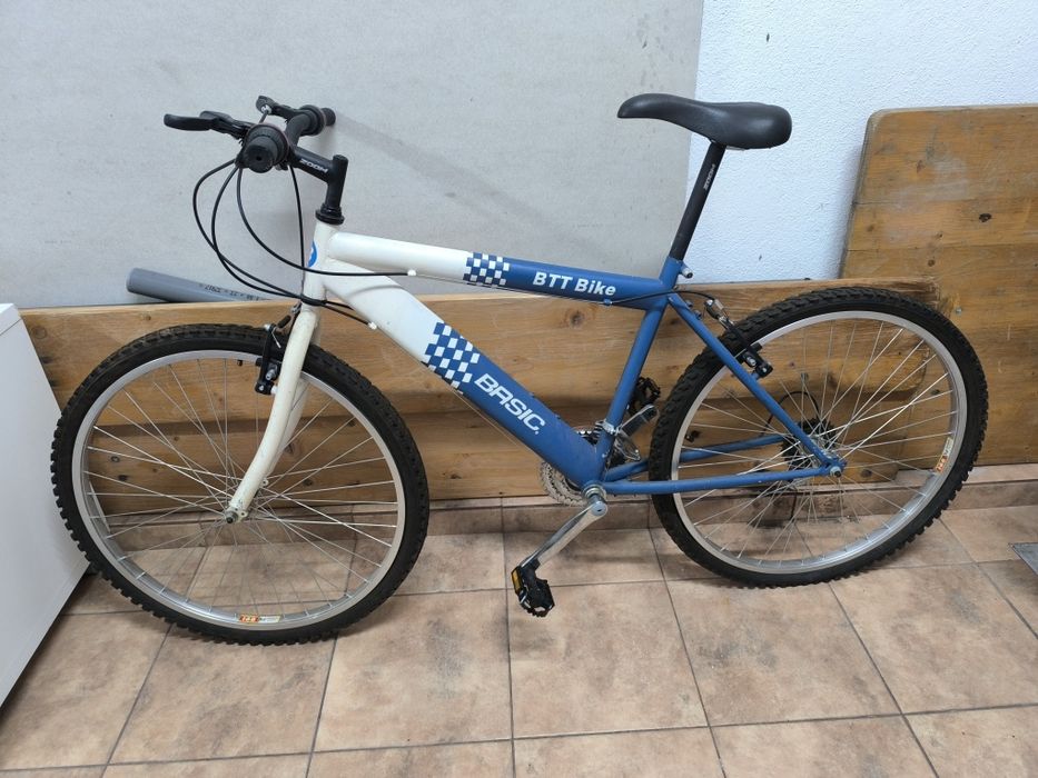 Bicicleta semi nova BTT