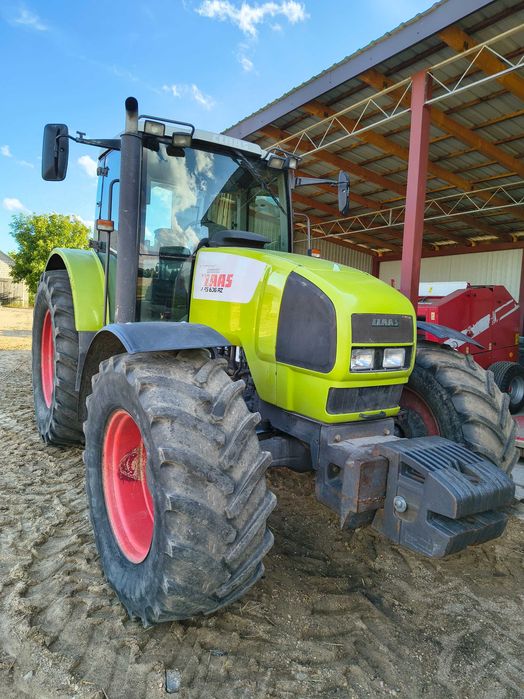 Ciągnik rolniczy Claas Ares