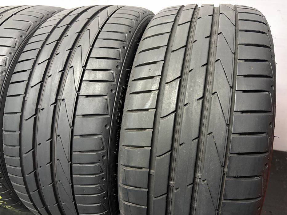 265/35/18 97Y & 225/40/18 92Y Hankook Ventus S1 Evo 2
