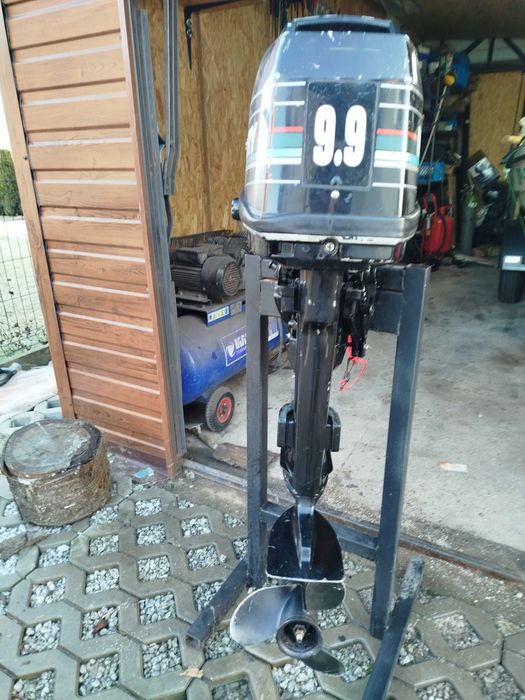 Silnik zaburtowy Mercury 9,9 2T