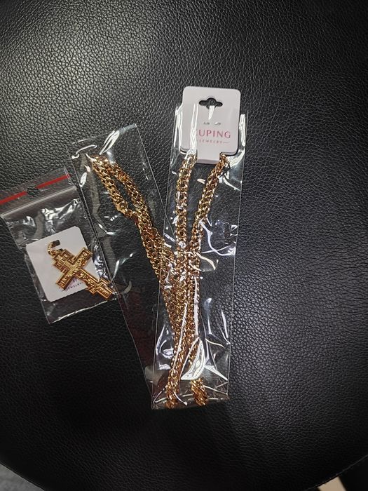 Ланцюг з хрестом з медичного золота