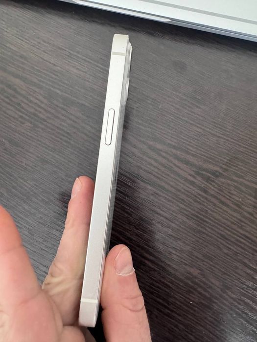 iPhone 13 вживане без ремонту