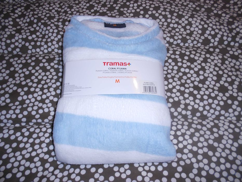 Pijama quentinho para menina/senhora NOVO