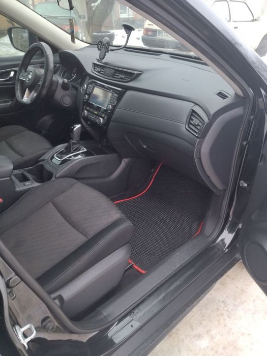 Продам Nisan rogue 2017 2.5