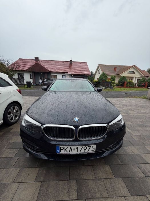 BMW Seria 5 BMW 530e PERFORMANCE 252KM Exclusive Edition