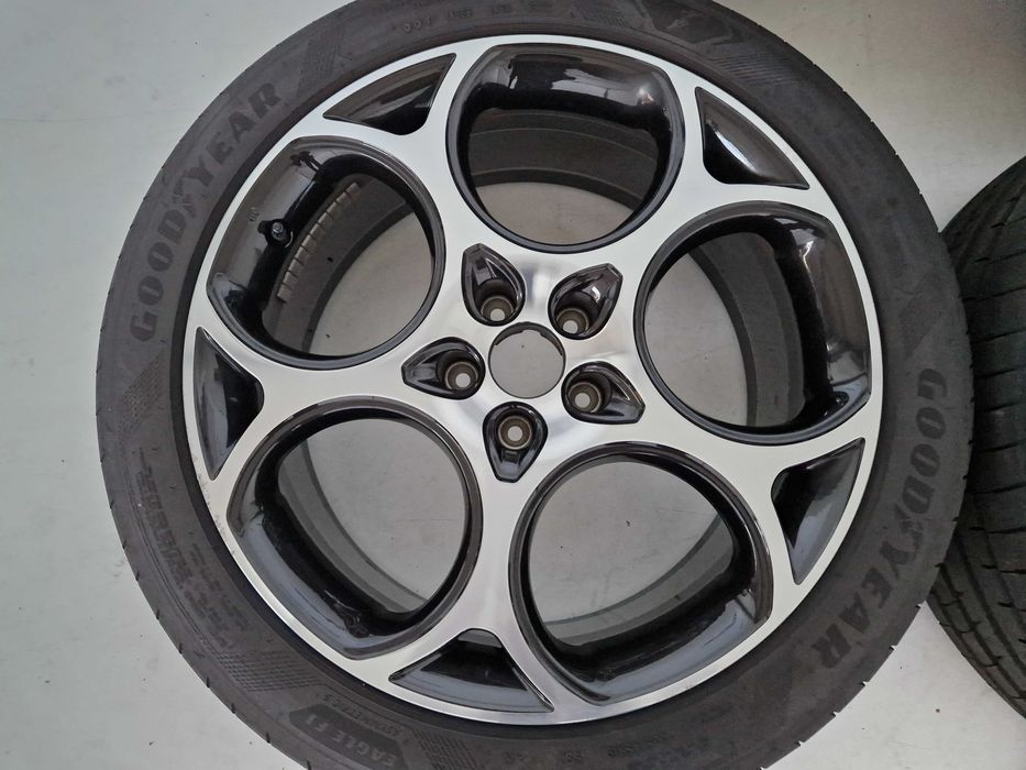 Koła felgi Alfa Romeo Tonale Stelvio 8J ET37 19" 5x110 235/45/19 lato