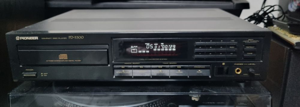 СД  програвач Yamaha,  Denon, Pioneer