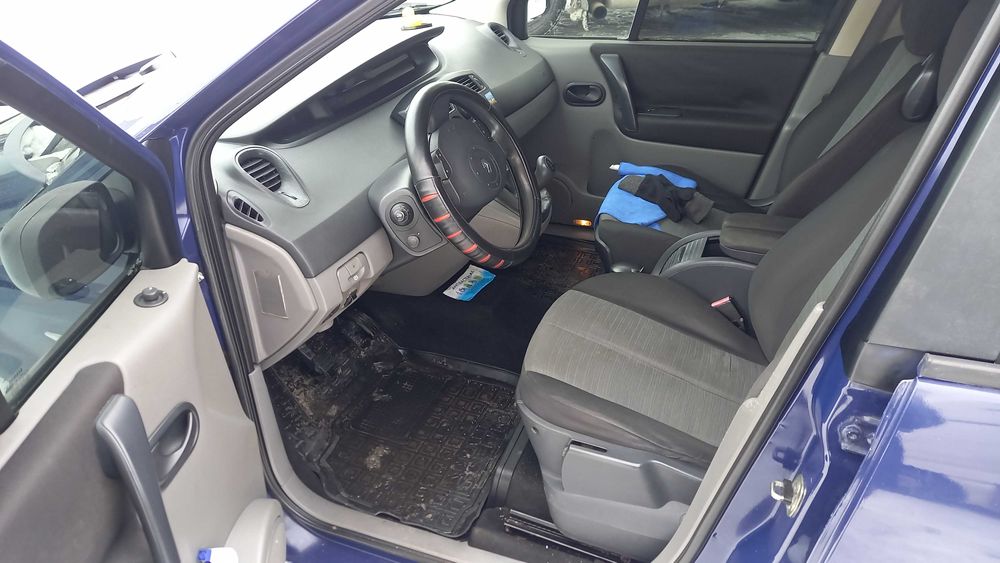 RENAULT GRAND Scenic-2 7 місць 1.6-16v 2004