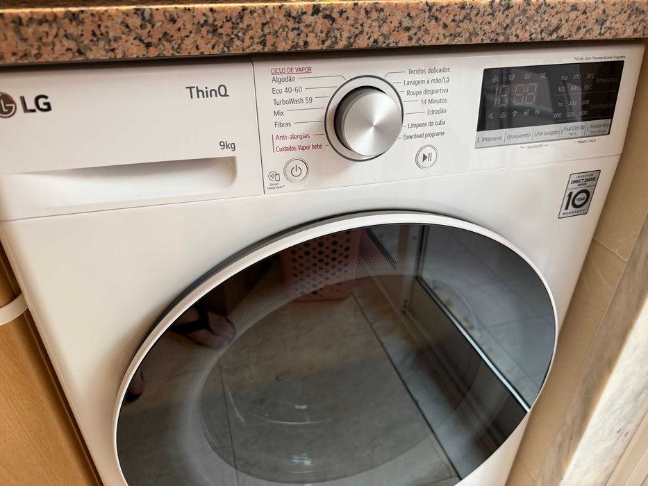 Máquina de Lavar Roupa LG F4WV5009S0W