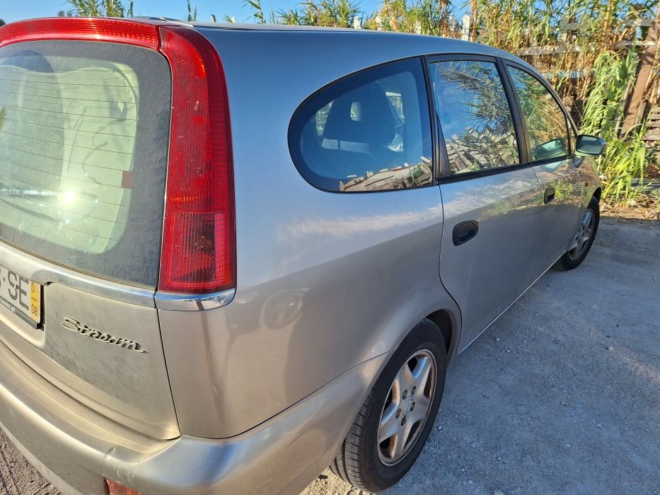 Honda Stream 7 Lugares