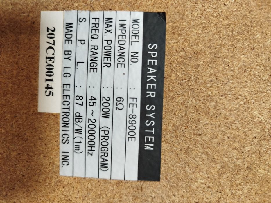 Музыкальный центр LG FFH-5500AX с  родними колонками!