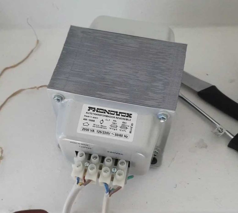 Adaptador 220v pra 125v novo nunca usado