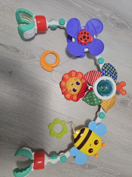 Розвиваюча дуга на кроватку