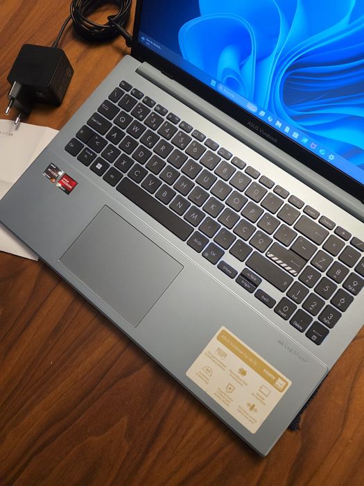 Asus VivoBook Ryzen 5 16GB 512GB. Troca/Retoma. Fatura, Garantia, acessórios