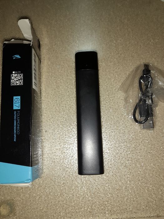 Lanterna/ Powerbank tática LED bateria lítio recarregável