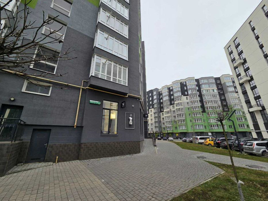 Оренда фасадного.комерційного приміщення 75 м2 у ЖК"Міленіум"_VD