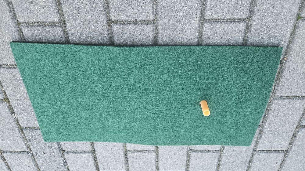 Mata golfowa mała do ćwiczeń w ogrodzie