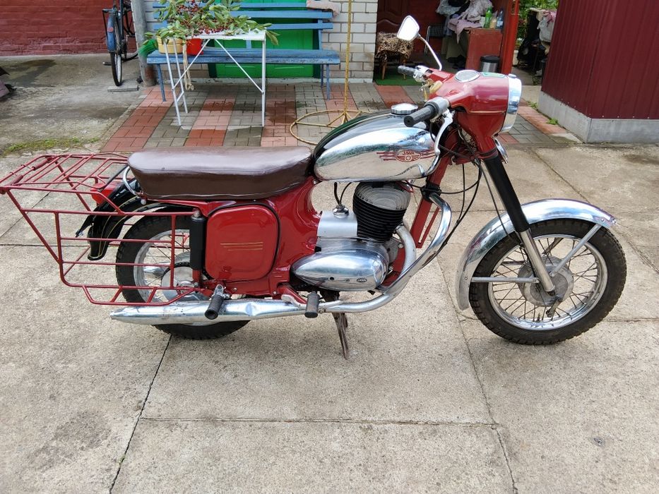 Jawa 350 але движок з яви 250
