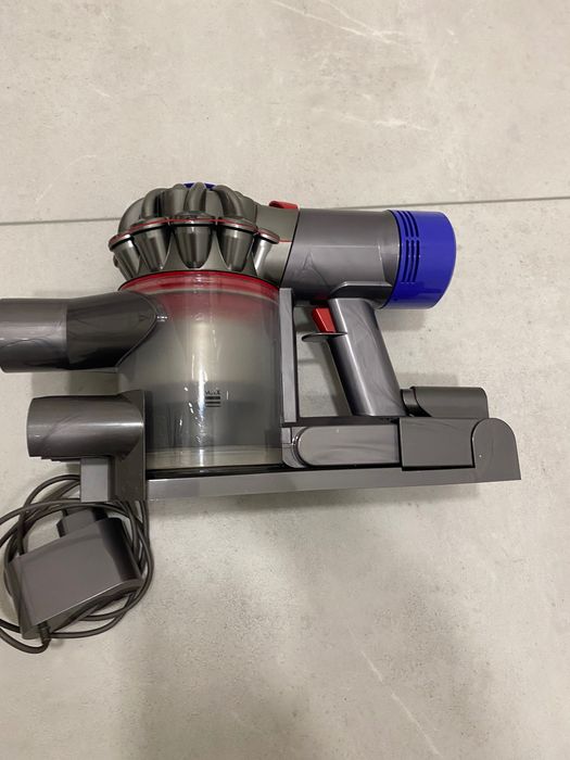 Пилосос Dyson v8