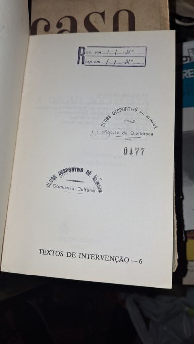 Opção socialista e democracia nacional Nodari Simonia
