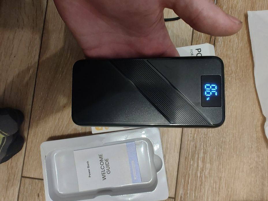 Повербанки нові в коробках з фанариками оптом ціна договірна