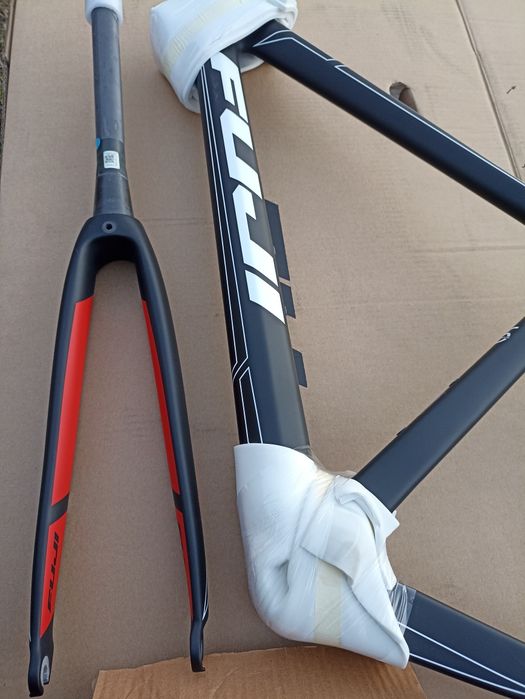 Nowa rama Karbonowa Szesa Gravel  Fuji Cube Giant Frame set widelec +