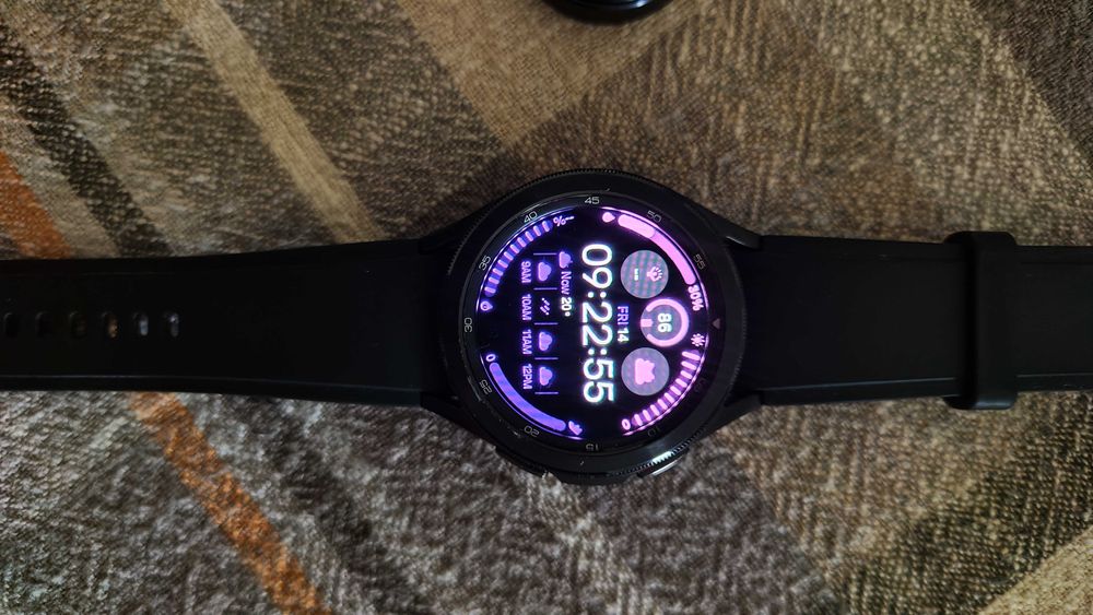 Samsung Galaxy Watch4 Classic Bluetooth 42mm – SM-R880