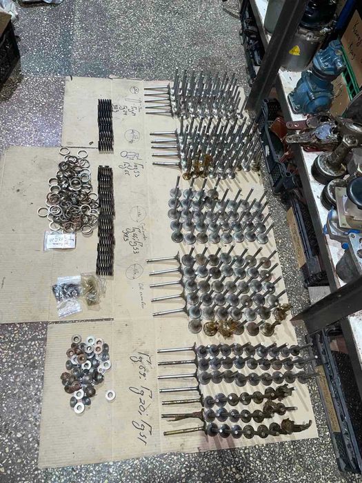 Клапани Газ 21, Газ 24, Газ 52, Газ 53, Газ 66, Газ 3307, Уаз, Волга