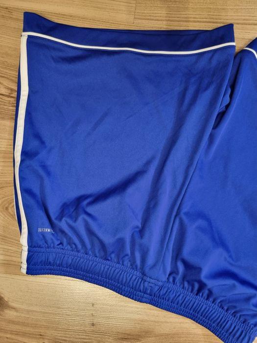 Spodenki Adidas M 38