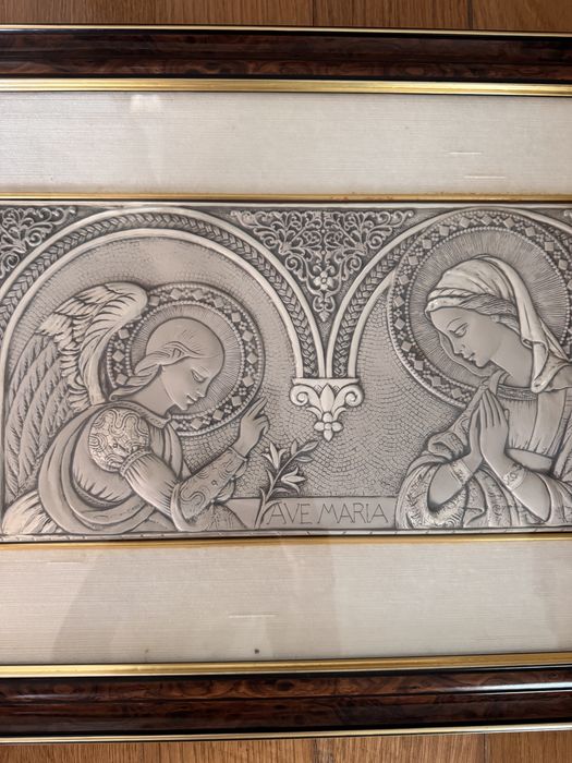 Quadros em prata e talha dourada