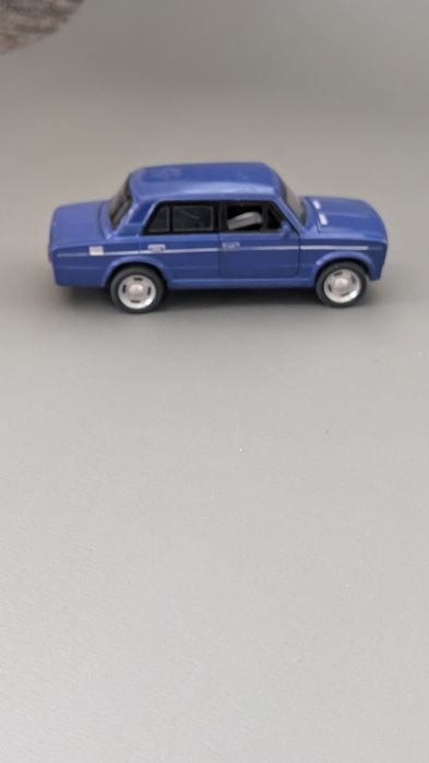 Іграшка дитяча автомобіль lada синій